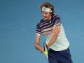 Alexander Zverev kicks off ATP Finals campaign with win over Ben Shelton - Hindi News | Alexander Zverev kicks off ATP Finals campaign with win over Ben Shelton | Latest tennis News at Lokmattimes.com