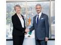 EAM Jaishankar meets UK Foreign Secretary Cooper on sidelines of G7 Foreign Ministers' Meeting - Hindi News | EAM Jaishankar meets UK Foreign Secretary Cooper on sidelines of G7 Foreign Ministers' Meeting | Latest international News at Lokmattimes.com