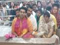 Jubin Nautiyal offers prayers at Ujjain's Mahakaleshwar Temple, sings soulful bhajan - Hindi News | Jubin Nautiyal offers prayers at Ujjain's Mahakaleshwar Temple, sings soulful bhajan | Latest entertainment News at Lokmattimes.com
