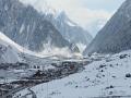 Sonamarg welcomes season's first snowfall, tourists say "locals have been very supportive" - Hindi News | Sonamarg welcomes season's first snowfall, tourists say "locals have been very supportive" | Latest entertainment News at Lokmattimes.com