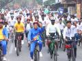 Mansukh Mandaviya leads first anniversary celebrations of Fit India Sundays on Cycle in Puducherry - Hindi News | Mansukh Mandaviya leads first anniversary celebrations of Fit India Sundays on Cycle in Puducherry | Latest other-sports News at Lokmattimes.com