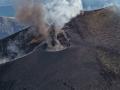 Mount Etna emits light ash, sporadic explosions in Sicily - Hindi News | Mount Etna emits light ash, sporadic explosions in Sicily | Latest international News at Lokmattimes.com