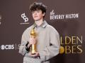 Youngest ever: 'Adolescence' star Owen Cooper bags Golden Globe, Emmy and Critics Choice in historic sweep - Hindi News | Youngest ever: 'Adolescence' star Owen Cooper bags Golden Globe, Emmy and Critics Choice in historic sweep | Latest entertainment News at Lokmattimes.com