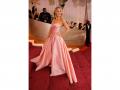 Golden Globes 2026: Nikki Glaser jabs at Leonardo DiCaprio's younger girlfriends; jokes about Epstein Files - Hindi News | Golden Globes 2026: Nikki Glaser jabs at Leonardo DiCaprio's younger girlfriends; jokes about Epstein Files | Latest entertainment News at Lokmattimes.com