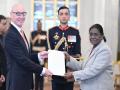 Austrian Ambassador Robert Zischg presents credentials to President Murmu - Hindi News | Austrian Ambassador Robert Zischg presents credentials to President Murmu | Latest international News at Lokmattimes.com