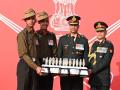 COAS General Upendra Dwivedi felicitates Army contingents for exemplary R-Day 2026 performance - Hindi News | COAS General Upendra Dwivedi felicitates Army contingents for exemplary R-Day 2026 performance | Latest national News at Lokmattimes.com
