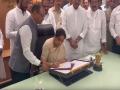 NCP leader Sunetra Pawar takes charge as Maharashtra Deputy Chief Minister - Hindi News | NCP leader Sunetra Pawar takes charge as Maharashtra Deputy Chief Minister | Latest national News at Lokmattimes.com