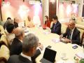 Singapore: CM Yogi meets DBS Bank CEO; discusses investment in financial, green energy sectors - Hindi News | Singapore: CM Yogi meets DBS Bank CEO; discusses investment in financial, green energy sectors | Latest international News at Lokmattimes.com