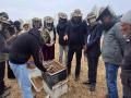 J-K: Kashmir apple farmers explore lavender, beekeeping for boosted income - Hindi News | J-K: Kashmir apple farmers explore lavender, beekeeping for boosted income | Latest national News at Lokmattimes.com