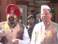Uttarakhand CM, Governor celebrated Holi at Lok Bhawan, extend greetings - Hindi News | Uttarakhand CM, Governor celebrated Holi at Lok Bhawan, extend greetings | Latest national News at Lokmattimes.com