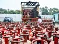 Telangana: Civil Supplies department crackdown on illegal commercial use, pilferage of domestic LPG cylinders - Hindi News | Telangana: Civil Supplies department crackdown on illegal commercial use, pilferage of domestic LPG cylinders | Latest national News at Lokmattimes.com