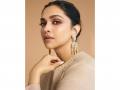 "Citizens, children are 'choking'!": Deepika Padukone raises concern over Mumbai's air quality, seeks help from authorities - Hindi News | "Citizens, children are 'choking'!": Deepika Padukone raises concern over Mumbai's air quality, seeks help from authorities | Latest entertainment News at Lokmattimes.com