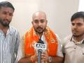 Prithvi Shaw and fiancee offer prayers at Malakaleshwar Temple in Ujjain - Hindi News | Prithvi Shaw and fiancee offer prayers at Malakaleshwar Temple in Ujjain | Latest cricket News at Lokmattimes.com