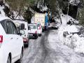 Himachal: Sudden rain, hailstorm in Kufri; tourists enjoy cooler weather - Hindi News | Himachal: Sudden rain, hailstorm in Kufri; tourists enjoy cooler weather | Latest national News at Lokmattimes.com