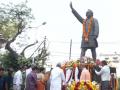 UP CM Yogi Adityanath pays tribute to former CM HN Bahuguna on death anniversary - Hindi News | UP CM Yogi Adityanath pays tribute to former CM HN Bahuguna on death anniversary | Latest national News at Lokmattimes.com