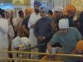 Delhi LG Taranjit Singh Sandhu performs Seva at Gurudwara Bangla Sahib - Hindi News | Delhi LG Taranjit Singh Sandhu performs Seva at Gurudwara Bangla Sahib | Latest national News at Lokmattimes.com