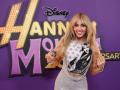 Miley Cyrus all smiles as she attends premiere of Hannah Montana 20th Anniversary Special - Hindi News | Miley Cyrus all smiles as she attends premiere of Hannah Montana 20th Anniversary Special | Latest entertainment News at Lokmattimes.com