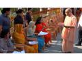 Uttar Pradesh CM Yogi Adityanath holds 'Janta Darshan' in Gorakhpur - Hindi News | Uttar Pradesh CM Yogi Adityanath holds 'Janta Darshan' in Gorakhpur | Latest national News at Lokmattimes.com