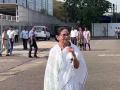 "Like going for shopping in saree store": Mamata Banerjee takes dig at Centre for excise duty cuts - Hindi News | "Like going for shopping in saree store": Mamata Banerjee takes dig at Centre for excise duty cuts | Latest national News at Lokmattimes.com