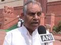 Political leaders praise govt's move to shield consumers from fuel price hike - Hindi News | Political leaders praise govt's move to shield consumers from fuel price hike | Latest national News at Lokmattimes.com