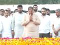 JJP leaders Dushyant Chautala, Ajay Singh Chautala pay tribute to Chaudhary Devi Lal on death anniversary - Hindi News | JJP leaders Dushyant Chautala, Ajay Singh Chautala pay tribute to Chaudhary Devi Lal on death anniversary | Latest national News at Lokmattimes.com