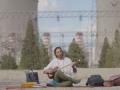 Iranian musician Ali Ghasmari performs outside Damavand power plant after Trump threat to target key infra - Hindi News | Iranian musician Ali Ghasmari performs outside Damavand power plant after Trump threat to target key infra | Latest entertainment News at Lokmattimes.com