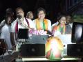 Tamil Nadu: Union Minister Piyush Goyal holds roadshow for BJP candidate Vanathi Srinivasan in Coimbatore - Hindi News | Tamil Nadu: Union Minister Piyush Goyal holds roadshow for BJP candidate Vanathi Srinivasan in Coimbatore | Latest national News at Lokmattimes.com