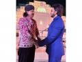 Folk singer Mame Khan shares pics with Ranveer Singh, Aryan Khan from Anant Ambani's birthday celebrations - Hindi News | Folk singer Mame Khan shares pics with Ranveer Singh, Aryan Khan from Anant Ambani's birthday celebrations | Latest entertainment News at Lokmattimes.com