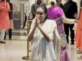 In pics: Asha Bhosle's final public appearance at Arjun Tendulkar's wedding goes viral - Hindi News | In pics: Asha Bhosle's final public appearance at Arjun Tendulkar's wedding goes viral | Latest entertainment News at Lokmattimes.com