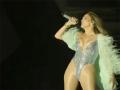 Jennifer Lopez makes surprise Coachella debut during David Guetta performance - Hindi News | Jennifer Lopez makes surprise Coachella debut during David Guetta performance | Latest entertainment News at Lokmattimes.com
