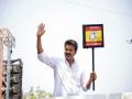 Chaos at Vijay's Tiruppur rally: 15 faint in sweltering heat, campaign event cancelled - Hindi News | Chaos at Vijay's Tiruppur rally: 15 faint in sweltering heat, campaign event cancelled | Latest politics News at Lokmattimes.com
