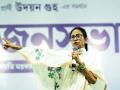 Mamata Banerjee alleges BJP planted "cherry-picked" officers at airport to cause delay in flight ops - Hindi News | Mamata Banerjee alleges BJP planted "cherry-picked" officers at airport to cause delay in flight ops | Latest national News at Lokmattimes.com