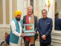 Bhagwant Mann meets Dutch legend Floris Jan Bovelander in Netherlands - Hindi News | Bhagwant Mann meets Dutch legend Floris Jan Bovelander in Netherlands | Latest hockey News at Lokmattimes.com
