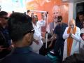 Union Minister Amit Shah holds BJP meeting in Kolkata office ahead of Bengal polls phase 2 - Hindi News | Union Minister Amit Shah holds BJP meeting in Kolkata office ahead of Bengal polls phase 2 | Latest national News at Lokmattimes.com