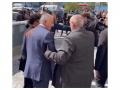 Tomato ketchup thrown at Iran's exiled crown Prince Reza Pahlavi - Hindi News | Tomato ketchup thrown at Iran's exiled crown Prince Reza Pahlavi | Latest international News at Lokmattimes.com