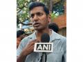Actor Vishal Reddy cycles to polling booth in Chennai - Hindi News | Actor Vishal Reddy cycles to polling booth in Chennai | Latest entertainment News at Lokmattimes.com
