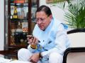 Uttarakhand CM Dhami interacts with state board toppers; applauds High School success - Hindi News | Uttarakhand CM Dhami interacts with state board toppers; applauds High School success | Latest national News at Lokmattimes.com