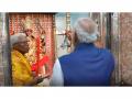 PM Modi offers prayers at Thanthania Kalibari ahead of second phase of West Bengal polls - Hindi News | PM Modi offers prayers at Thanthania Kalibari ahead of second phase of West Bengal polls | Latest national News at Lokmattimes.com