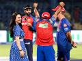 Preity Zinta flashes her dimpled smile as she cheers Punjab Kings from stands - Hindi News | Preity Zinta flashes her dimpled smile as she cheers Punjab Kings from stands | Latest entertainment News at Lokmattimes.com
