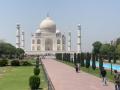 Agra: Heatwave in North India triggers decline in tourist footfall at Taj Mahal - Hindi News | Agra: Heatwave in North India triggers decline in tourist footfall at Taj Mahal | Latest national News at Lokmattimes.com
