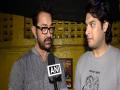 Aamir Khan, son Junaid attend Mumbai Indians vs Sunrisers Hyderabad match at Wankhede - Hindi News | Aamir Khan, son Junaid attend Mumbai Indians vs Sunrisers Hyderabad match at Wankhede | Latest entertainment News at Lokmattimes.com