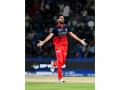 Bhuvneshwar Kumar becomes 2nd Indian to reach 350 T20 wickets - Hindi News | Bhuvneshwar Kumar becomes 2nd Indian to reach 350 T20 wickets | Latest cricket News at Lokmattimes.com