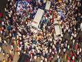 Nasrapur minor rape-murder case: Police use mild lathi charge to disperse protesters blocking Pune-Bengaluru highway - Hindi News | Nasrapur minor rape-murder case: Police use mild lathi charge to disperse protesters blocking Pune-Bengaluru highway | Latest national News at Lokmattimes.com