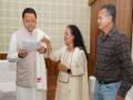 Uttarakhand CM Dhami holds public grievance hearing; actress Himani Shivpuri praises Char Dham arrangements - Hindi News | Uttarakhand CM Dhami holds public grievance hearing; actress Himani Shivpuri praises Char Dham arrangements | Latest national News at Lokmattimes.com