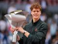 Jannik Sinner defeats Alexander Zverev in straight sets to win Madrid Open - Hindi News | Jannik Sinner defeats Alexander Zverev in straight sets to win Madrid Open | Latest tennis News at Lokmattimes.com