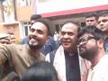 Assam caretaker CM Himanta Sarma greets locals, clicks selfies after meeting at RSS headquarters in Guwahati - Hindi News | Assam caretaker CM Himanta Sarma greets locals, clicks selfies after meeting at RSS headquarters in Guwahati | Latest national News at Lokmattimes.com