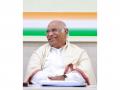 "Visionary humanist, poet and philosopher": Mallikarjun Kharge pays tribute to Rabindranath Tagore on his birth anniversary - Hindi News | "Visionary humanist, poet and philosopher": Mallikarjun Kharge pays tribute to Rabindranath Tagore on his birth anniversary | Latest national News at Lokmattimes.com