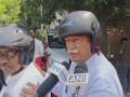 "Use petrol, diesel judiciously": BJP MP Ramesh Jigajinagi backs PM Modi's fuel-saving appeal, rides electric bike to DM's office - Hindi News | "Use petrol, diesel judiciously": BJP MP Ramesh Jigajinagi backs PM Modi's fuel-saving appeal, rides electric bike to DM's office | Latest politics News at Lokmattimes.com