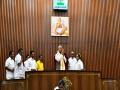 Ruling party, opposition lock horns in Andhra Assembly on withdrawal of loan by World Bank - Hindi News | Ruling party, opposition lock horns in Andhra Assembly on withdrawal of loan by World Bank | Latest politics News at Lokmattimes.com
