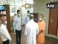 Adityanath visits SGPI's trauma centre to review arrangements for COVID-19 patients - Hindi News | Adityanath visits SGPI's trauma centre to review arrangements for COVID-19 patients | Latest national News at Lokmattimes.com